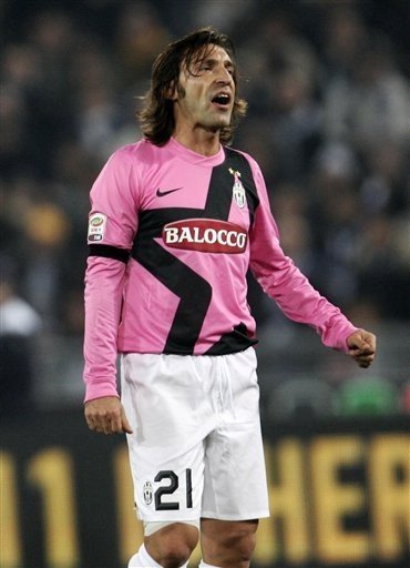 巴媒：内马尔今天将接受膝部手术，由巴西国家队队医主刀（巴西媒体称内马尔今日接受膝部手术，巴西队队医主刀）