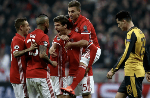 世体：特尔施特根手握多份邀约，包括曼联、拜仁等众多豪门（西媒：特尔施特根获多份邀约，曼联、拜仁等豪门在列）