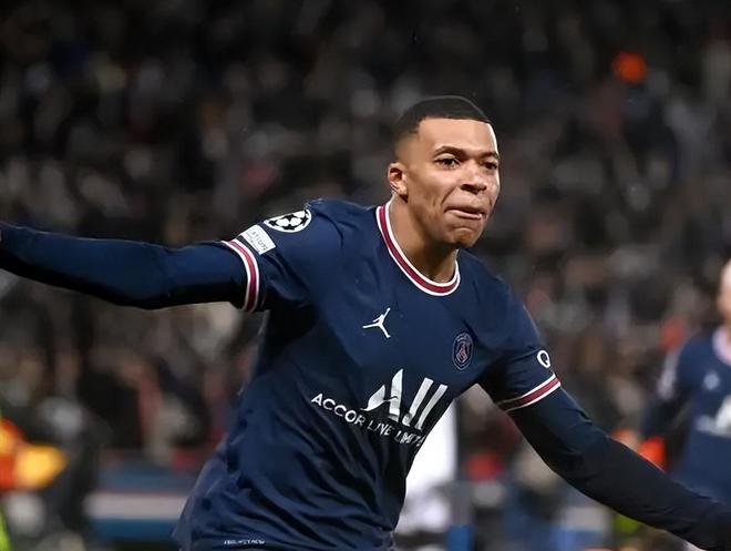 TA：皇马展现了斗志与整体性，这暂时缓解了阿隆索的下课压力（TA：皇马打出血性与整体配合，阿隆索的帅位压力暂告缓解）