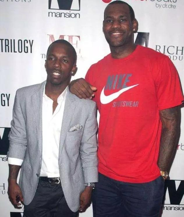 英超焦点战：利物浦主场迎战阿森纳,（英超重磅对决：利物浦主场PK阿森纳）