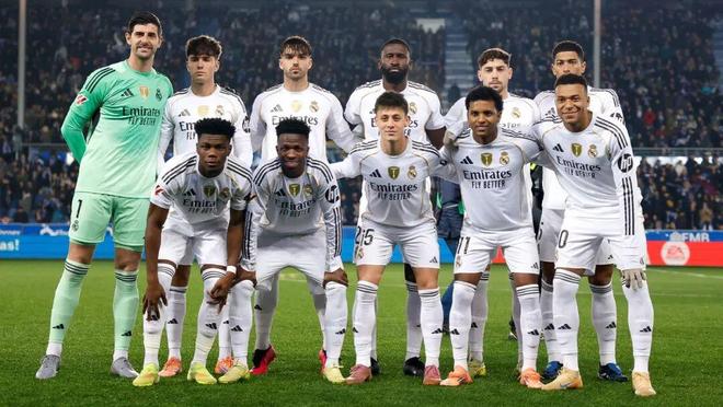 B席48次英超助攻超越阿圭罗，曼城队史仅次于丁丁和D席（B席英超助攻达48次超越阿圭罗，曼城队史仅逊丁丁与D席）