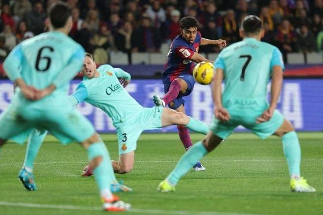 对利物浦攻入两球，德里乌赫：仍感觉不真实，当机会出现我把握住了（德里乌赫对利物浦梅开二度：仍觉不真实，机会来时我抓住了）